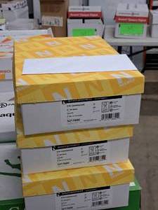 lot 103 image: Lot of (3 Boxes) Envelopes #10 Commercial   24#  PC 100  White Smooth 4-18x9-12 - Neenah Environment 500-count ( 1500 total items )