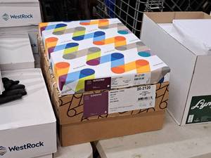 lot 122 image: Lot of (625 sheets) Sheet  120 C  Ultrawhite i-TONE  Smooth 19x13 - Mohawk Superfine
