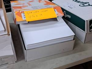 lot 119 image: Lot of (400 sheets) Cover Sheet  80#  White 12-12x19 - Domtar Lynx