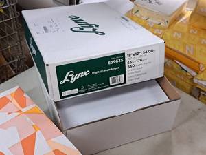 lot 118 image: Lot of (500 sheets) Cover Sheet  65#  White  Smooth  Grain Short 18x12 - Domtar Lynx