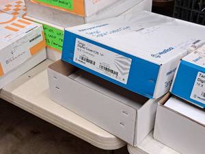 lot 130 image: Lot of (150 sheets) Digital Cover  C2S  14pt 19x13 - WestRock Tango