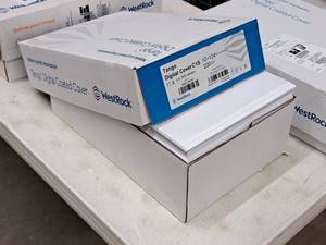 lot 137 image: Lot of (1 Box) Digital Cover   124#  C1S  10pt 17x11 - WestRock Tango 600-count ( 600 total items )
