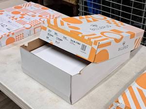 lot 145 image: Lot of (375 sheets) Cover Sheet  80#  Satin 18x12 - Billerud Blazer Digital