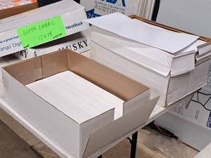 lot 186 image: Lot of (2 Boxes) Labels - Small Box 12x18, Large Box 11x17