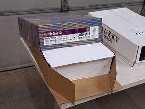 lot 211 image: Lot of (1000 sheets) Finch Fine iD Text Sheet 80# Bright White Ultra Smooth 12x18