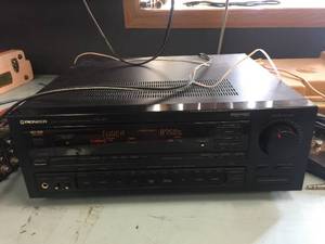 lot 142 image: Pioneer VSX-501 AudioVideo Stereo Receiver - Powers On