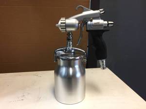 lot 160 image: Like New Earlex HVLP Paint Spray Gun 1.3-2.0mm