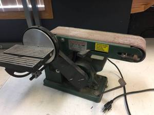 lot 165 image: Central Machinery 4-6 BeltDisc Sander - Works