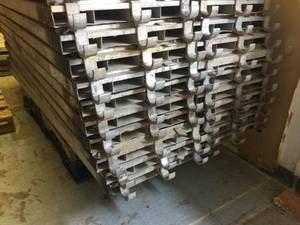 lot 190 image: 3 Aluminum Scaffold Planks 7 x 19 Good Hooks