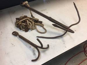 lot 192 image: 2 Grappling Hooks