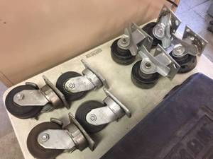 lot 195 image: 2 Sets of 4 Heavy Swivel Casters 4 Albion & Faultless