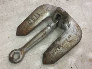 lot 197 image: ACME Foundry 15 Lb Anchor