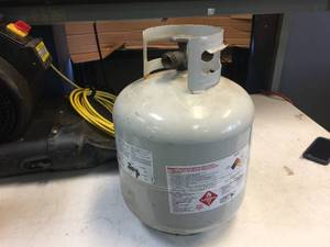 lot 218 image: #20 Propane Cylinder - Empty - Clean