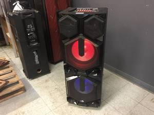 lot 238 image: Dolphin SP-146BT Party Speaker
