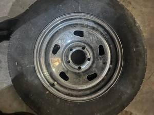 lot 23 image: TRAILER TIRE