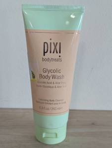 lot 69 image: Pixi Bodytreats - Glycolic Body Wash 6.8oz