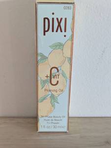 lot 96 image: Pixi Beauty C Vit Priming Oil  Nourishing Vitamin C Facial Oil Energizes & Balances Skin  Creates A Flawless Makeup Base  1.00 Fl Oz
