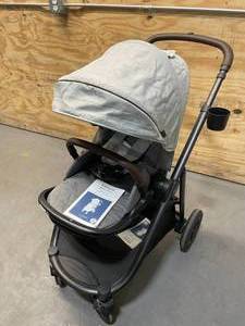 lot 12 image: GRACO Premier Modes Lux 3 in 1 Stroller