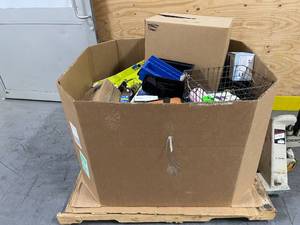 lot 80 image: Large Mystery Box