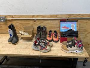 lot 81 image: Lot of Various Footwear