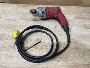 lot 65 image: MILWAUKEE Corded Drill