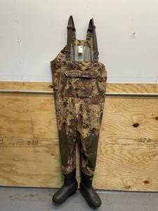 lot 90 image: CABELAS Dry Plus 2.0 Hunting Waders- Size 10REG