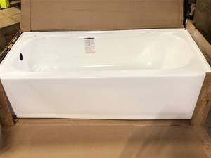 lot 19 image: Bootz Industries Maui 60 in. x 30 in. Soaking Bathtub with Left Drain in White Damaged Customer Returns See Pictures