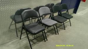 lot 81 image: Metal Folding Chairs