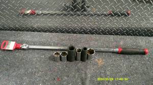 lot 41 image: Breaker Bar and Socket Set