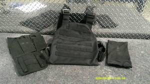 lot 43 image: Tactical Gear and Tactical Vest