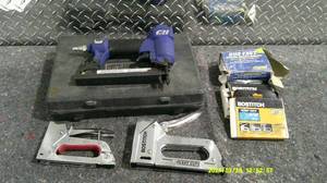 lot 61 image: Stapler Staples Lot