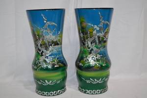 lot 41 image: Pair of Japanese Wall Vases