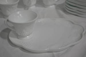 lot 55 image: Colony Harvest Grape Pattern Milk Glass Collection