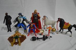 lot 86 image: Collection of Action Figures & Movie Characters