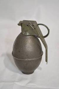 lot 91 image: Replica M26 Lemon Grenade used in Korea and Vietnam