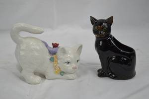 lot 152 image: Cat figures