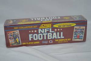 lot 176 image: 1991 Score NFL football cards SEALED