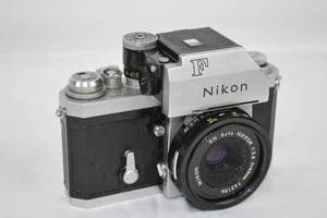 lot 202 image: Vintage Nikon F camera