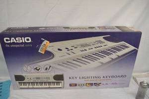 lot 207 image: Casio Key Lighting Keyboard