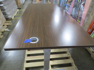 lot 8 image: Allsteel Adjustable-Height Desk(Standing Desk)Table - 72 x 36