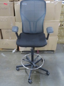 lot 14 image: Allsteel Adjustable Office Chair