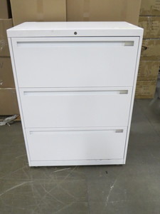 lot 27 image: White 3 Drawer Lateral Filing Cabinet