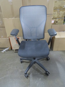 lot 40 image: Allsteel Mesh Adjustable DeskOffice Chair