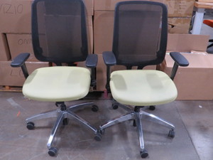 lot 48 image: 2 Chair Lot of Allsteel Mesh OfficeDesk Chairs