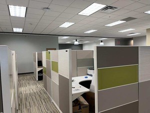 lot 64 image: Large Lot of Office Cubicles - Frames, Wall Inserts and Accessories