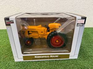 lot 202 image: Minneapolis-Moline 445 116 Scale