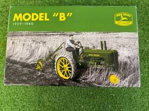 lot 203 image: John Deere Model B 116 Scale