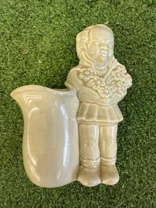 lot 213 image: &nbspRed Wing Planter 1345