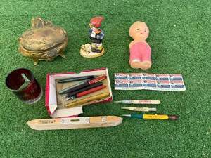 lot 225 image: Mixed Vintage Lot - Advertising Items, Mayville ND
