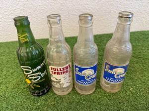 lot 285 image: Vintage Bottles - Fargo, Grand Forks & Jamestown ND